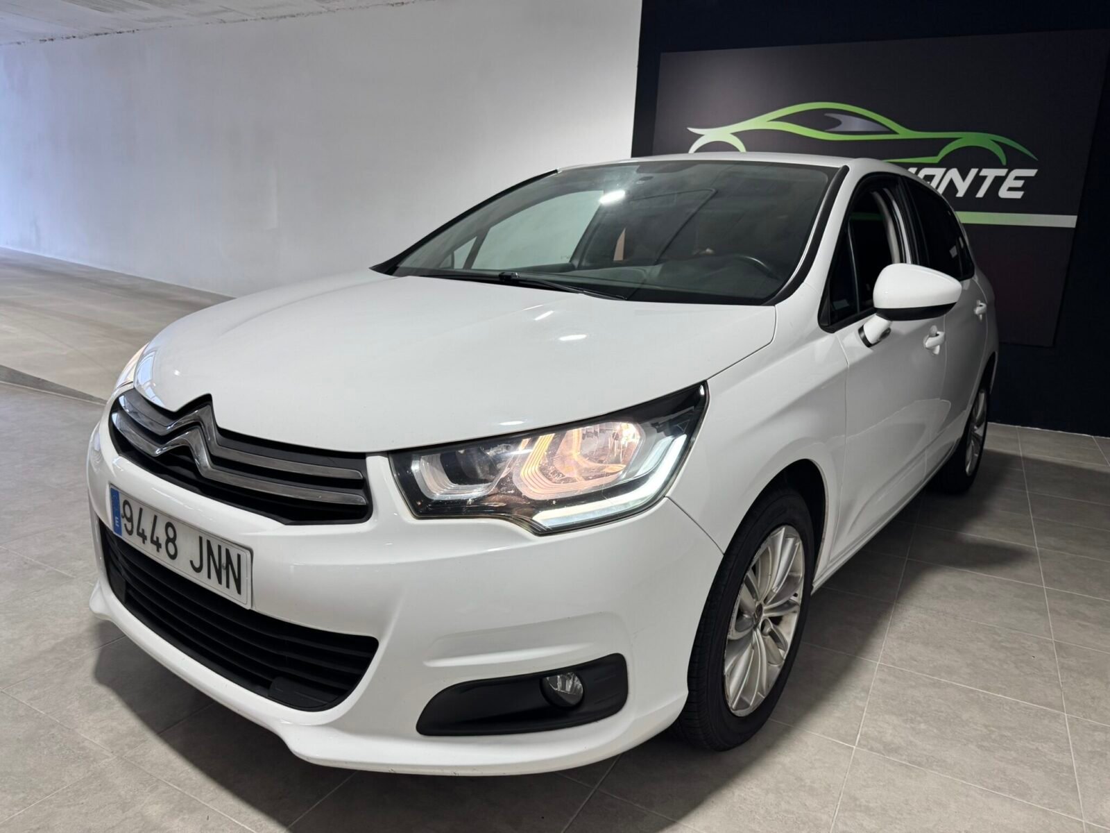CITROEN C4 BlueHDi 100 Feel Edition