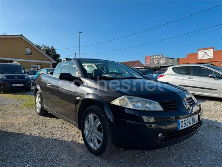 RENAULT Megane COUPECABR. LUXE DYNAMIQUE 1.9DCI