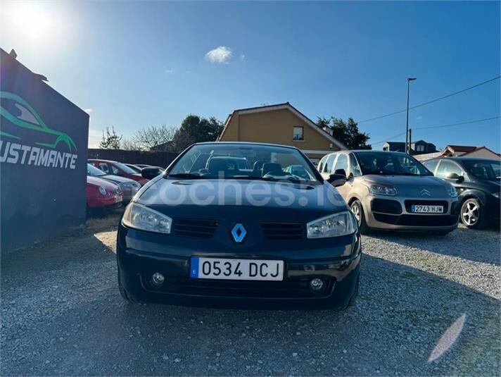 RENAULT Megane COUPECABR. LUXE DYNAMIQUE 1.9DCI