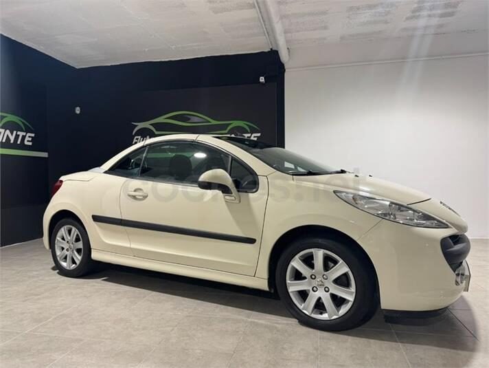 PEUGEOT 207 CC 1.6 VTi 16v