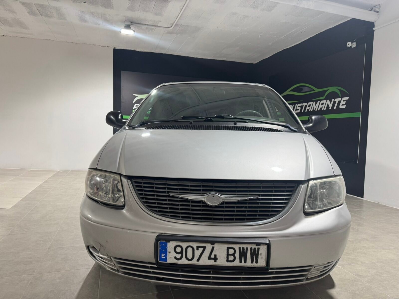 CHRYSLER Grand Voyager SE 2.4