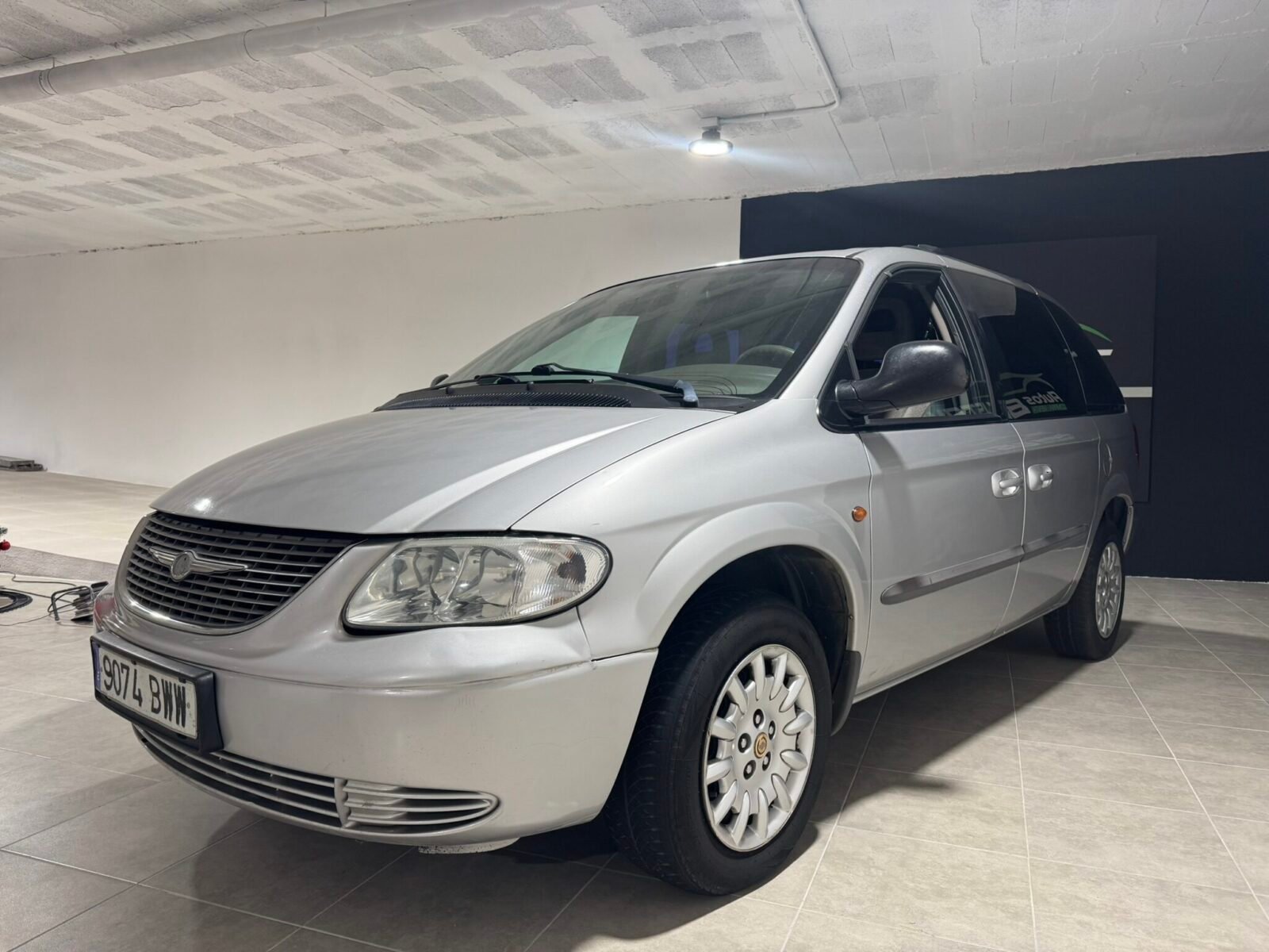CHRYSLER Grand Voyager SE 2.4