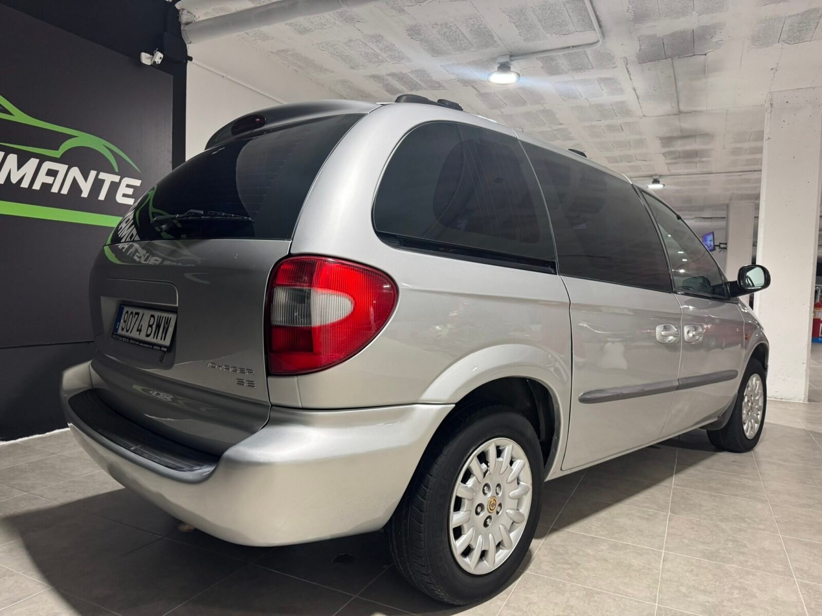 CHRYSLER Grand Voyager SE 2.4
