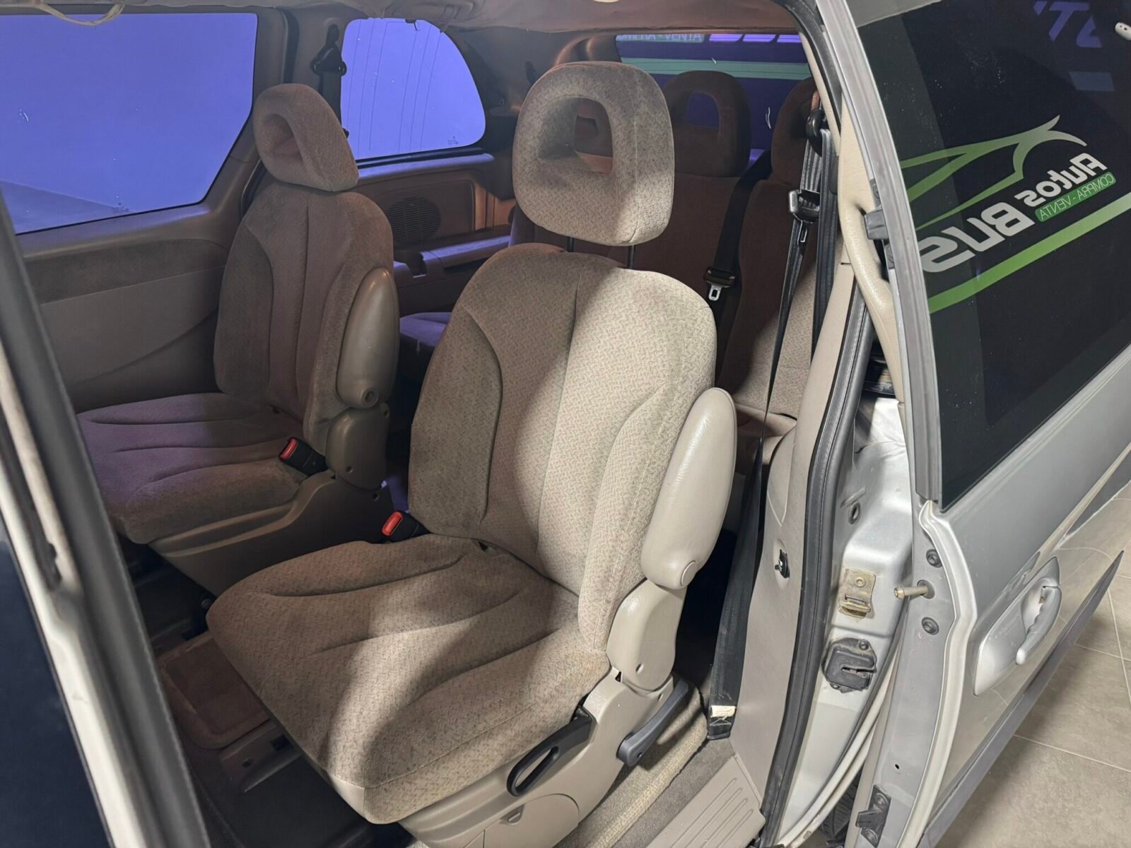 CHRYSLER Grand Voyager SE 2.4