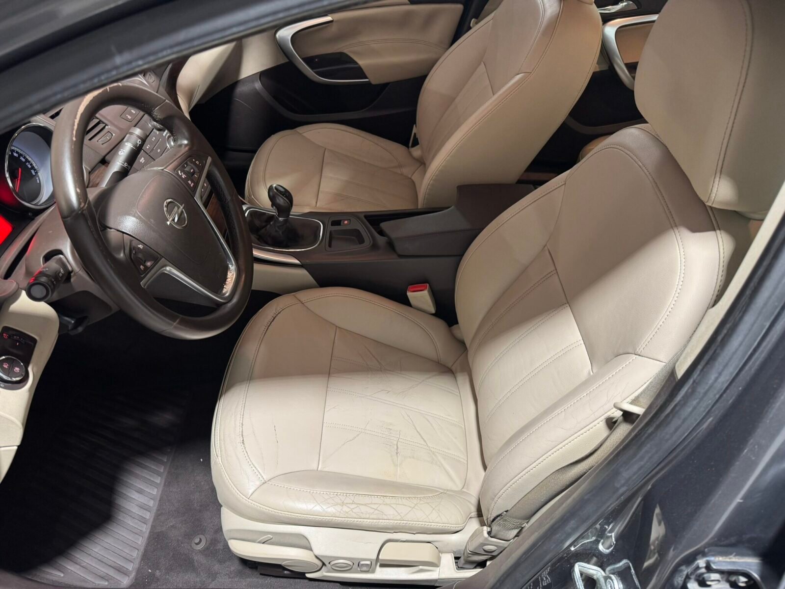 OPEL Insignia 1.8 16v Cosmo