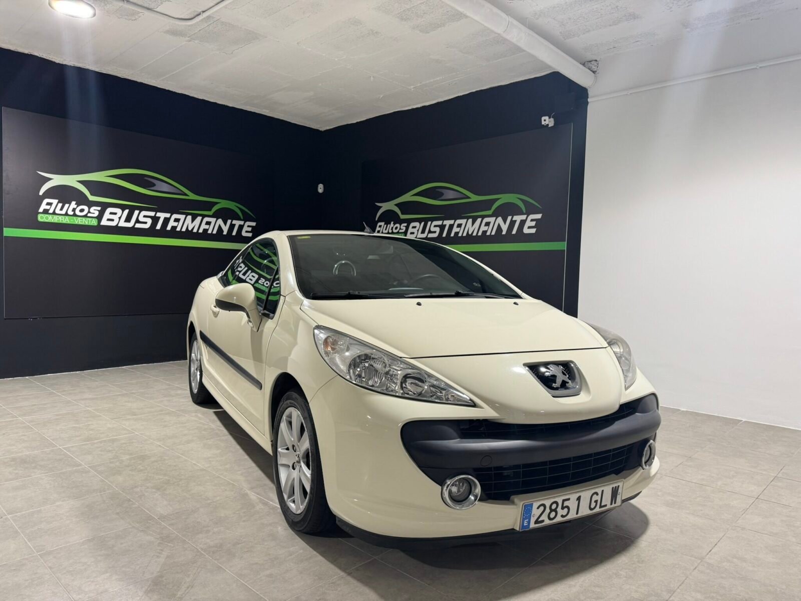 PEUGEOT 207 CC 1.6 VTi 16v