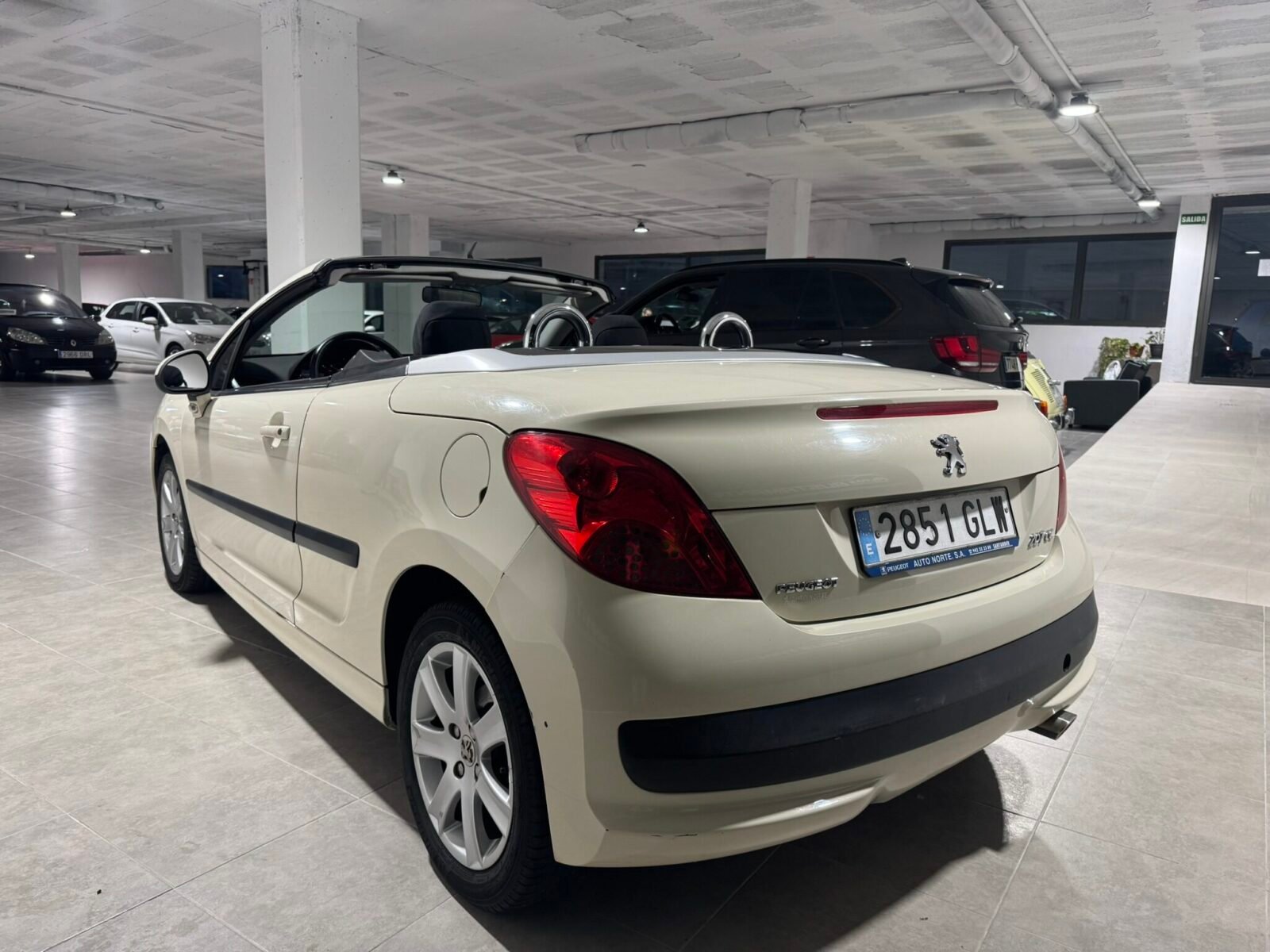 PEUGEOT 207 CC 1.6 VTi 16v