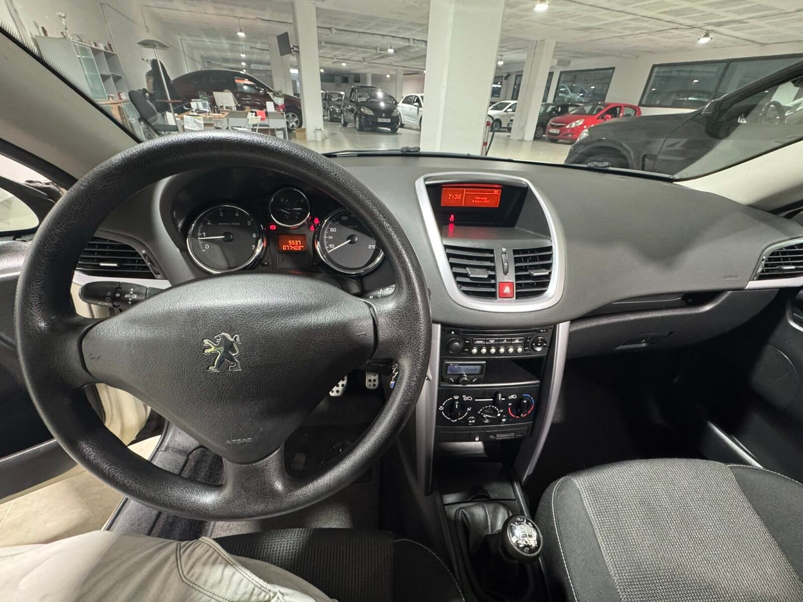 PEUGEOT 207 CC 1.6 VTi 16v