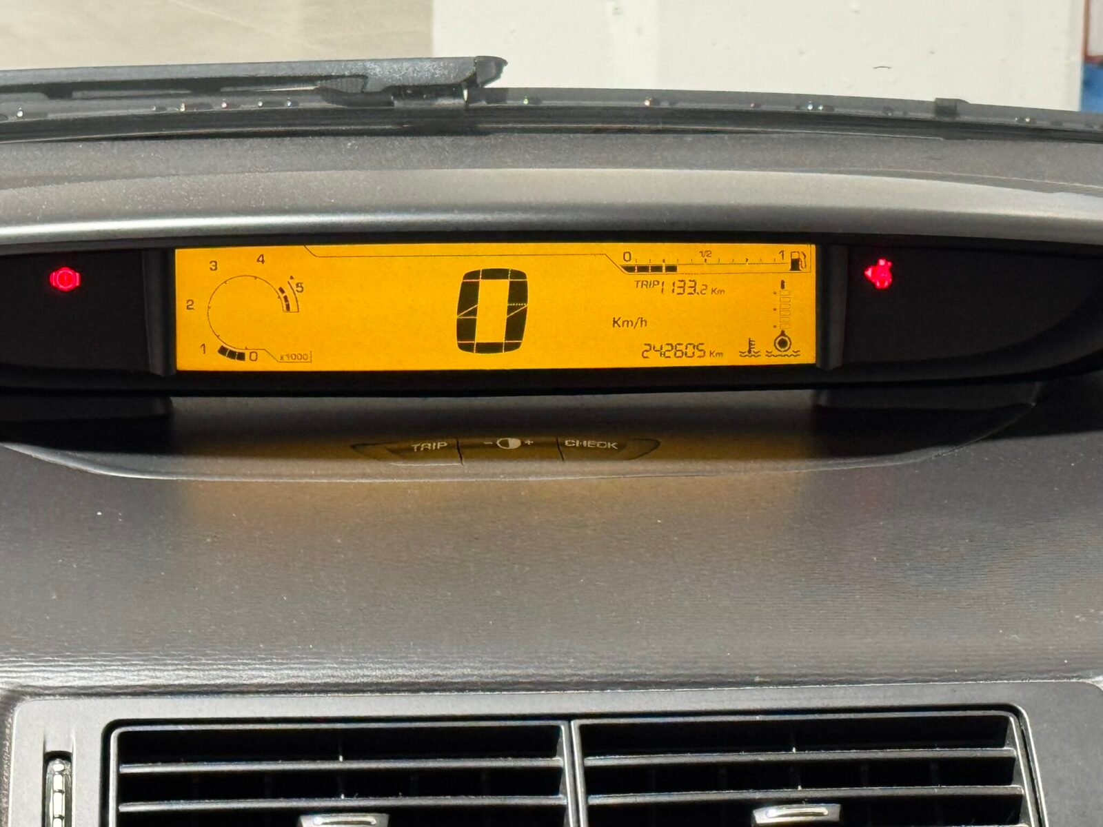 CITROEN C4 1.6 HDi 90 VTNV