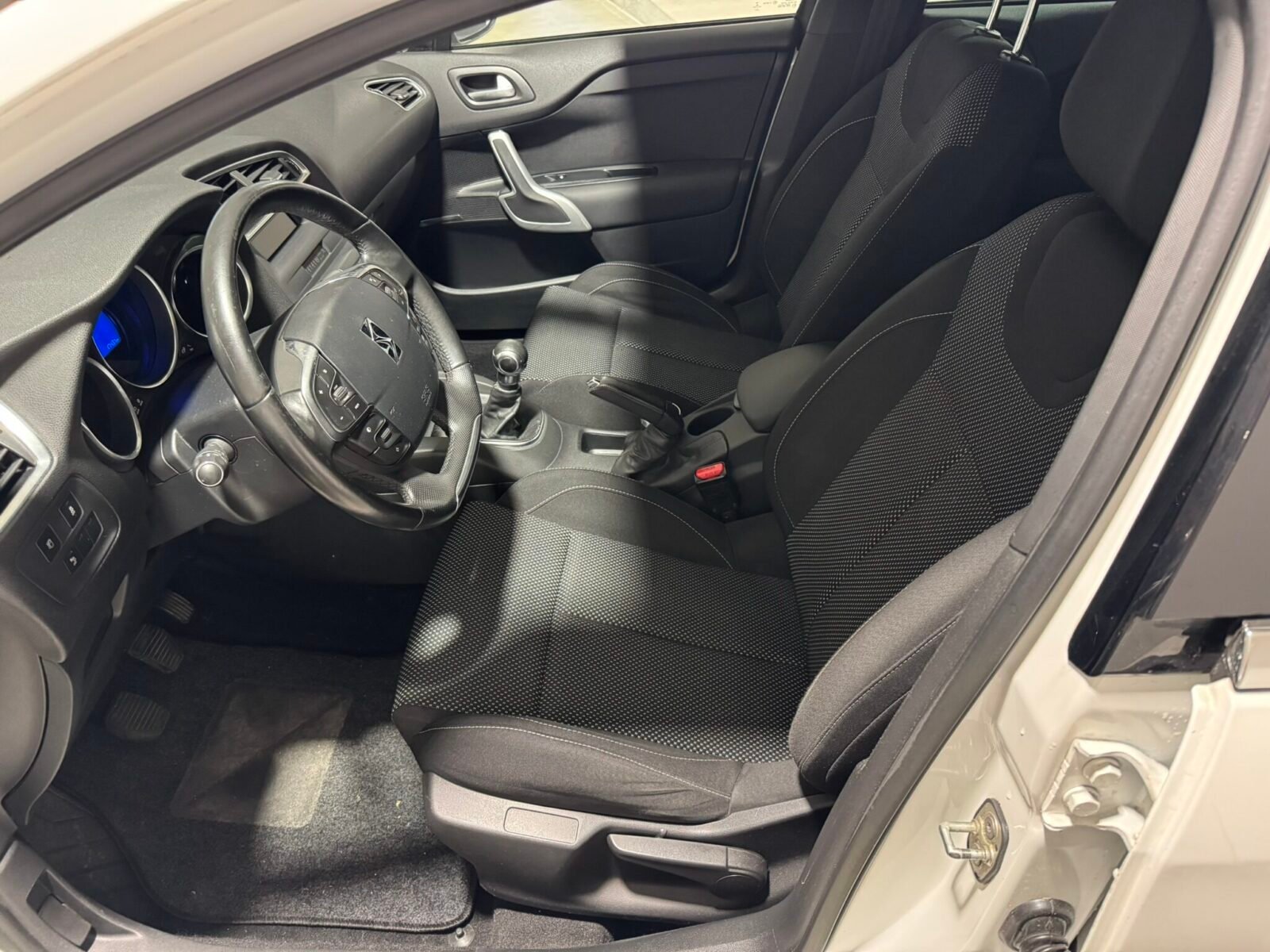 CITROEN DS4 1.6 HDi Design