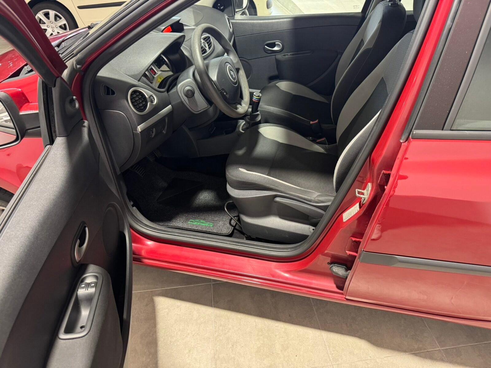 RENAULT Clio Business dCi 75 eco2
