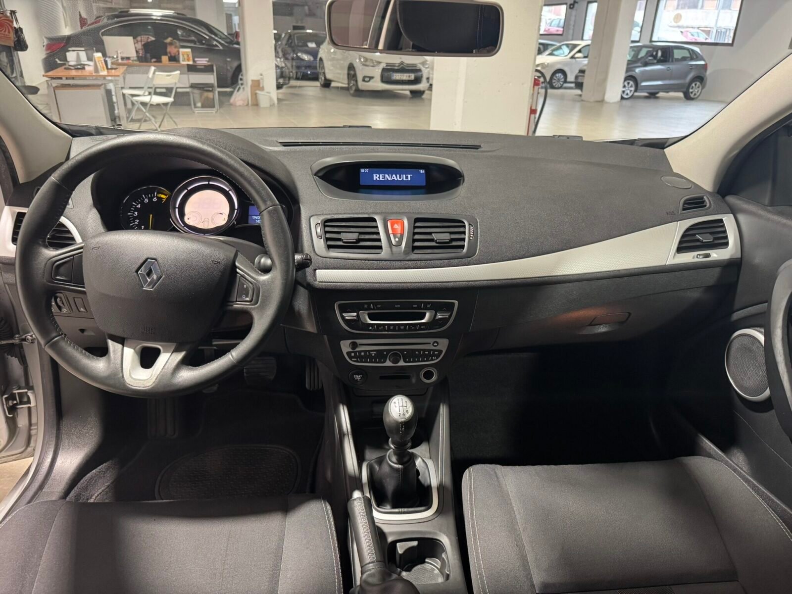 RENAULT Megane Dynamique 1.6 16v