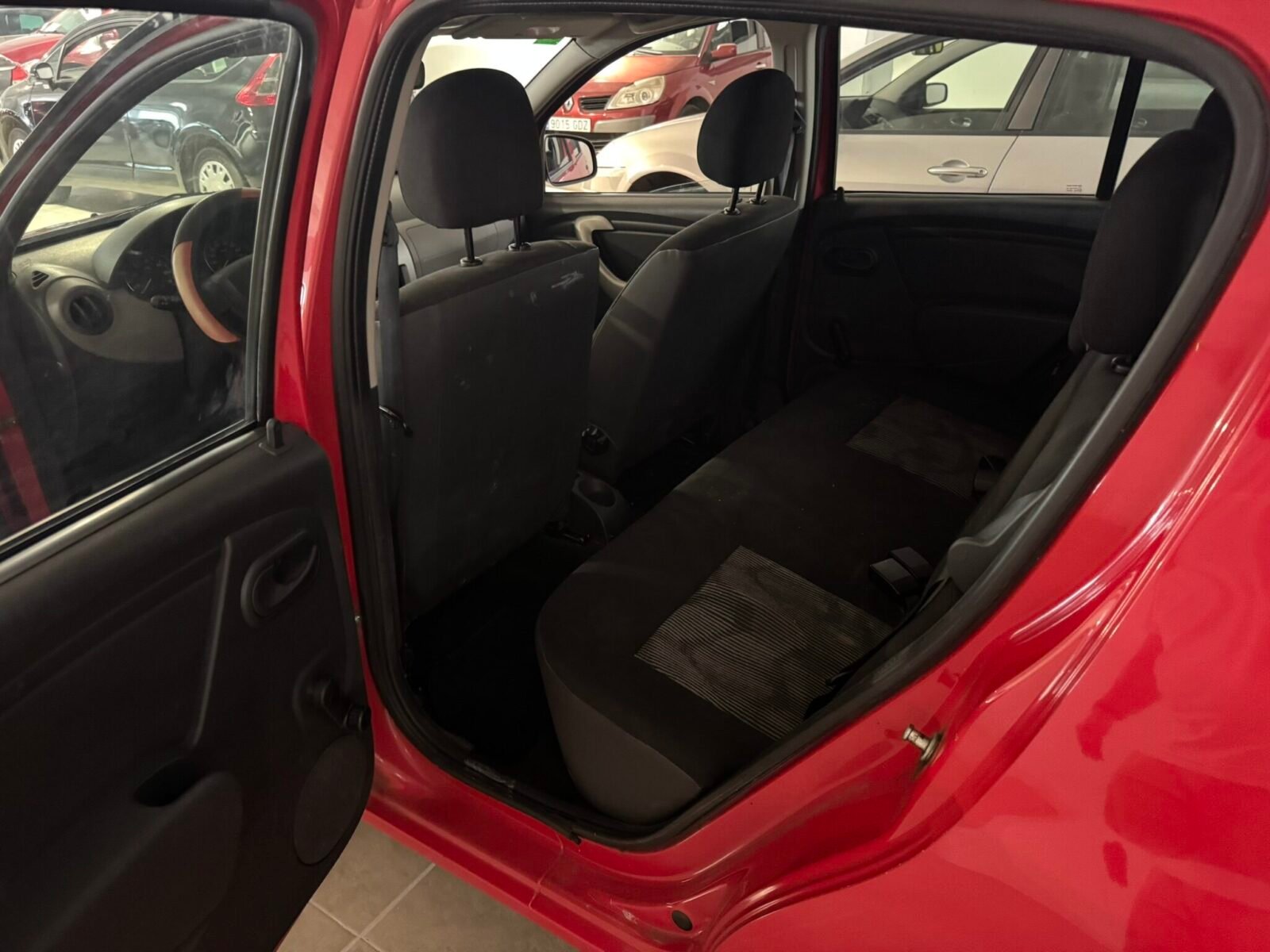 DACIA Sandero Laureate 2011 dCi E5