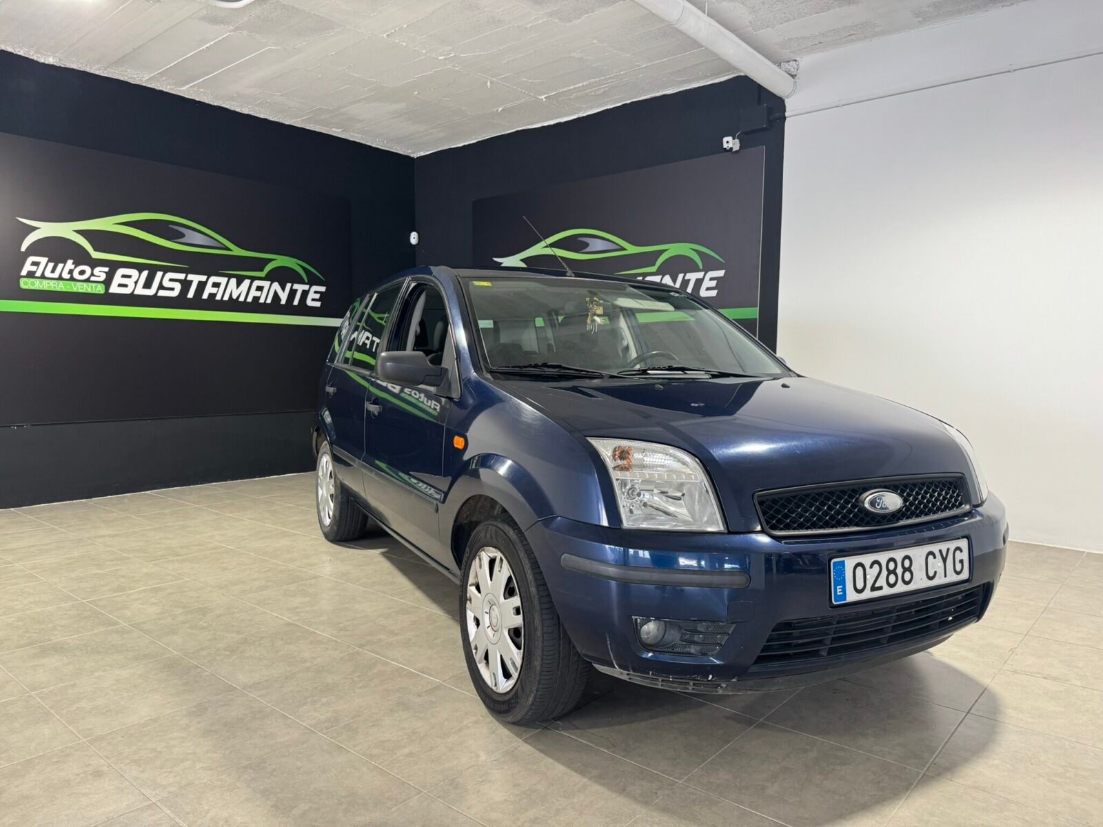 FORD fusion 1600