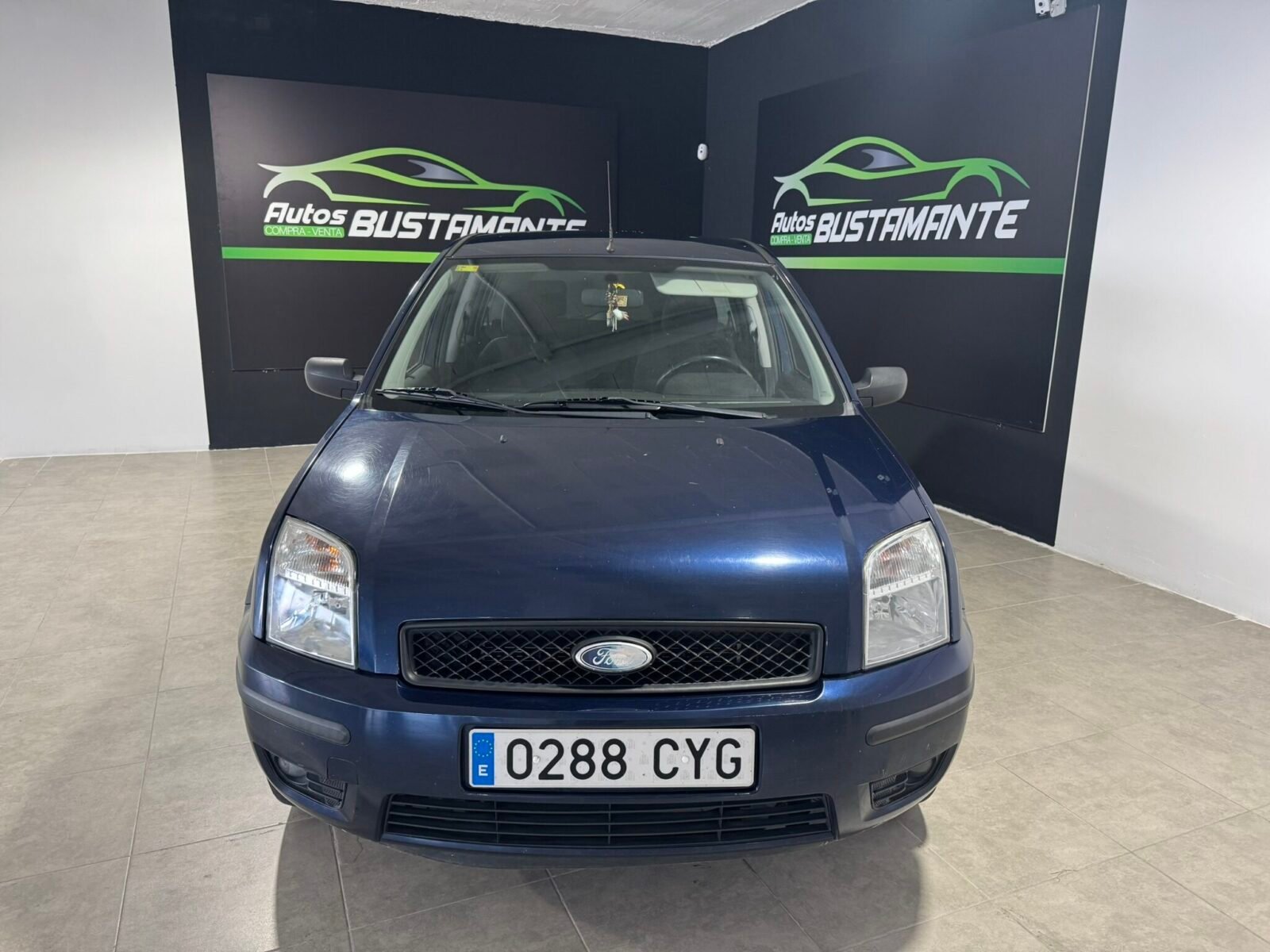 FORD fusion 1600