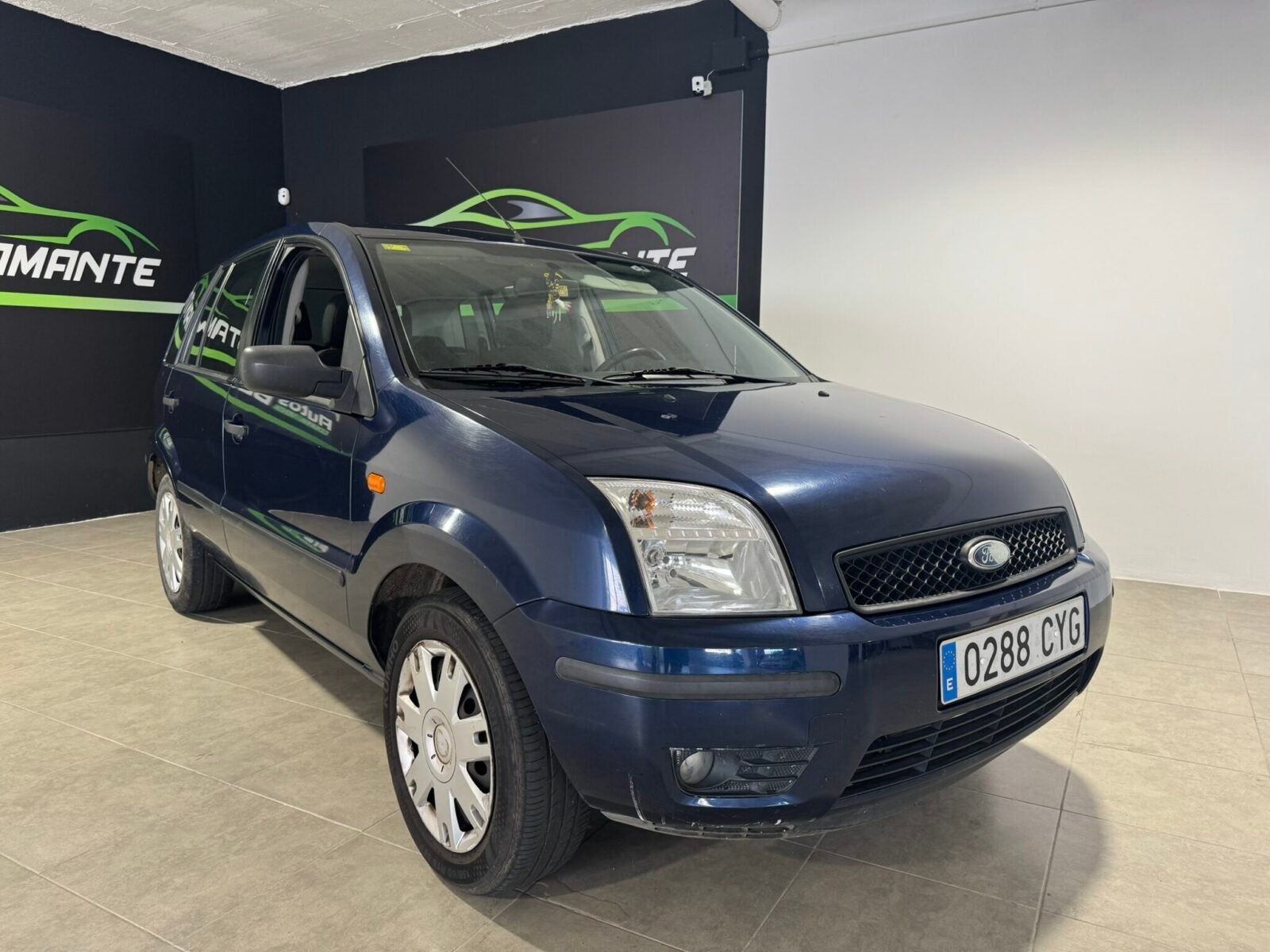 FORD fusion 1600