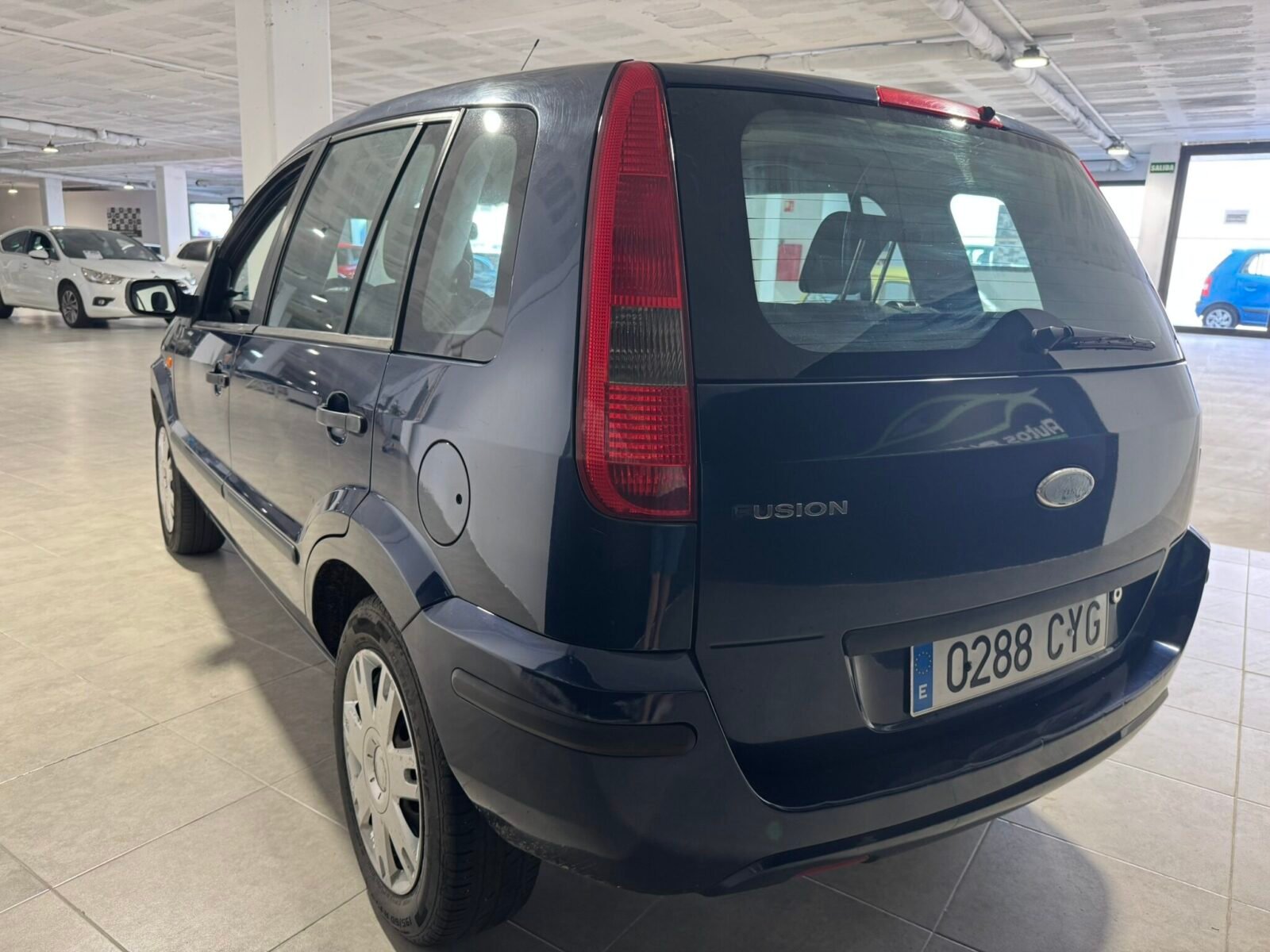 FORD fusion 1600