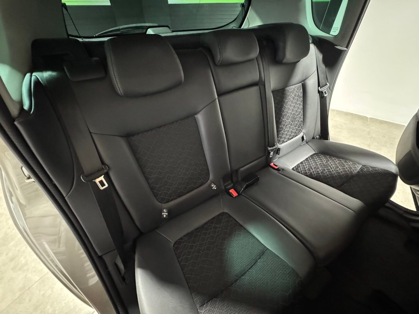 PEUGEOT 3008 1.6 hdi