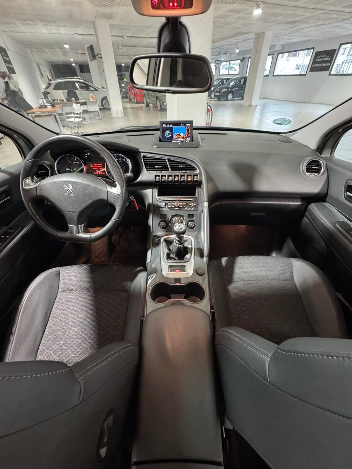 PEUGEOT 3008 1.6 hdi