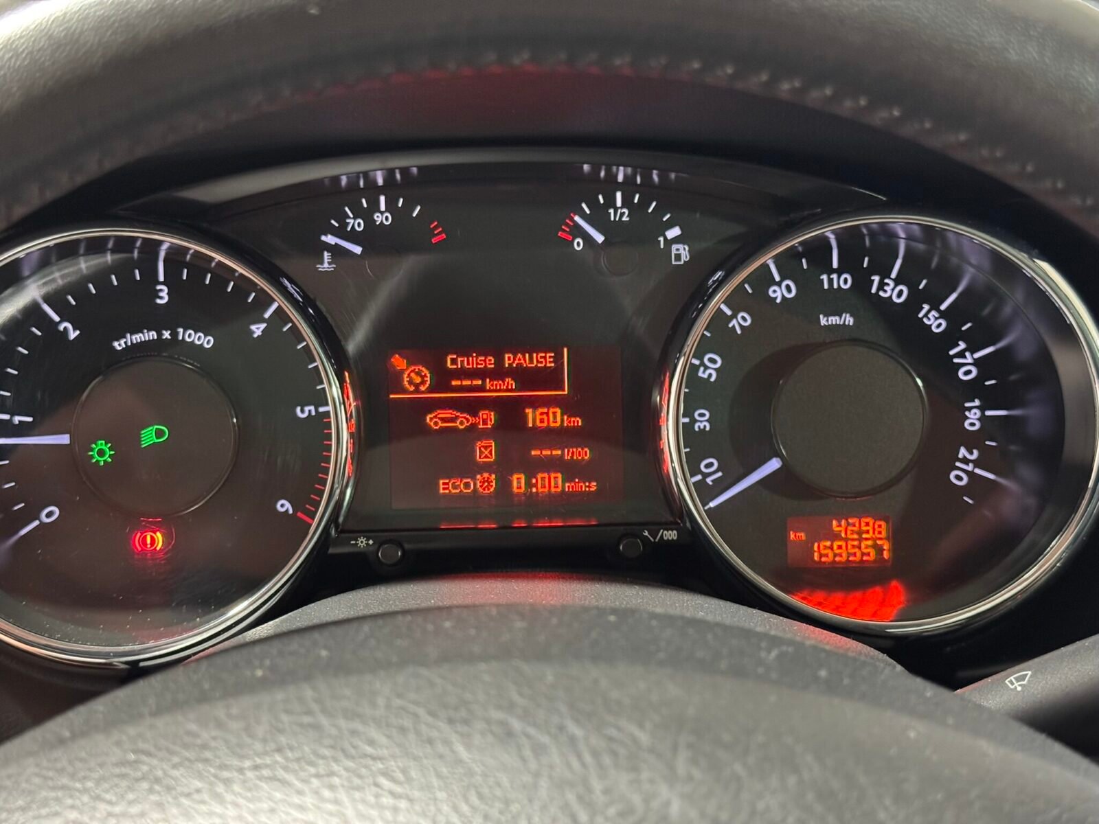 PEUGEOT 3008 1.6 hdi