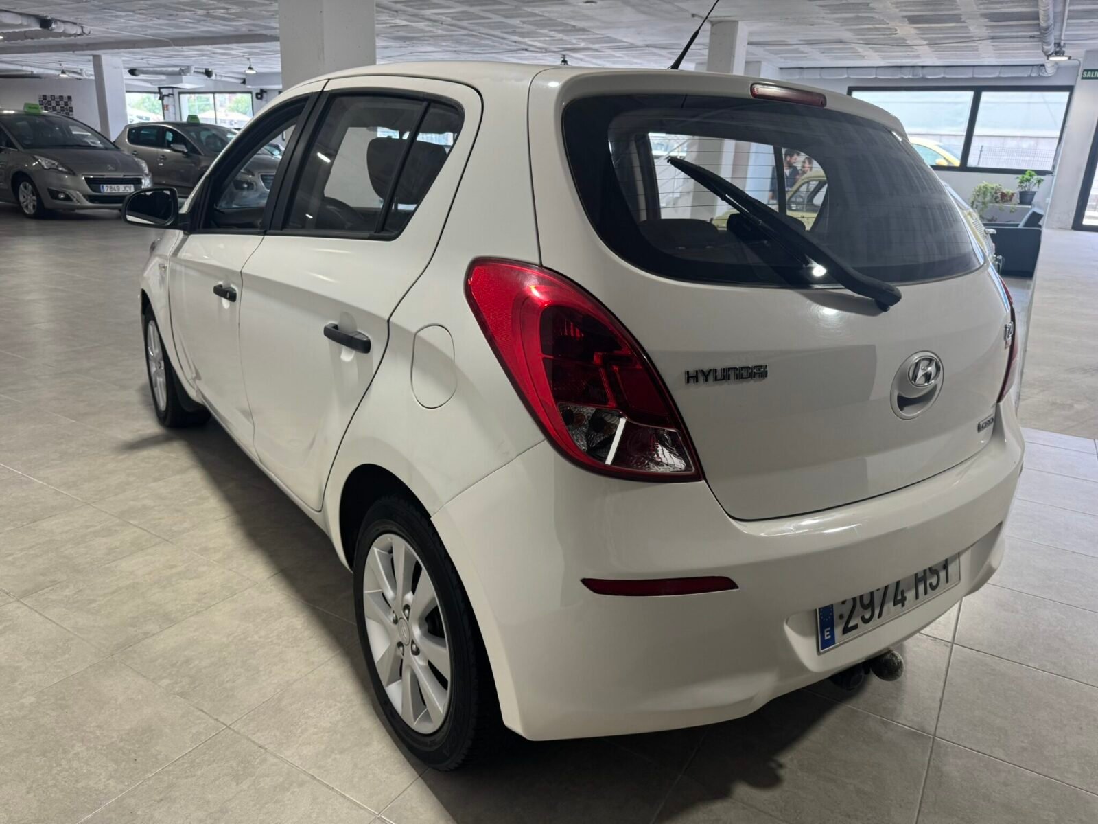 HYUNDAI 1400