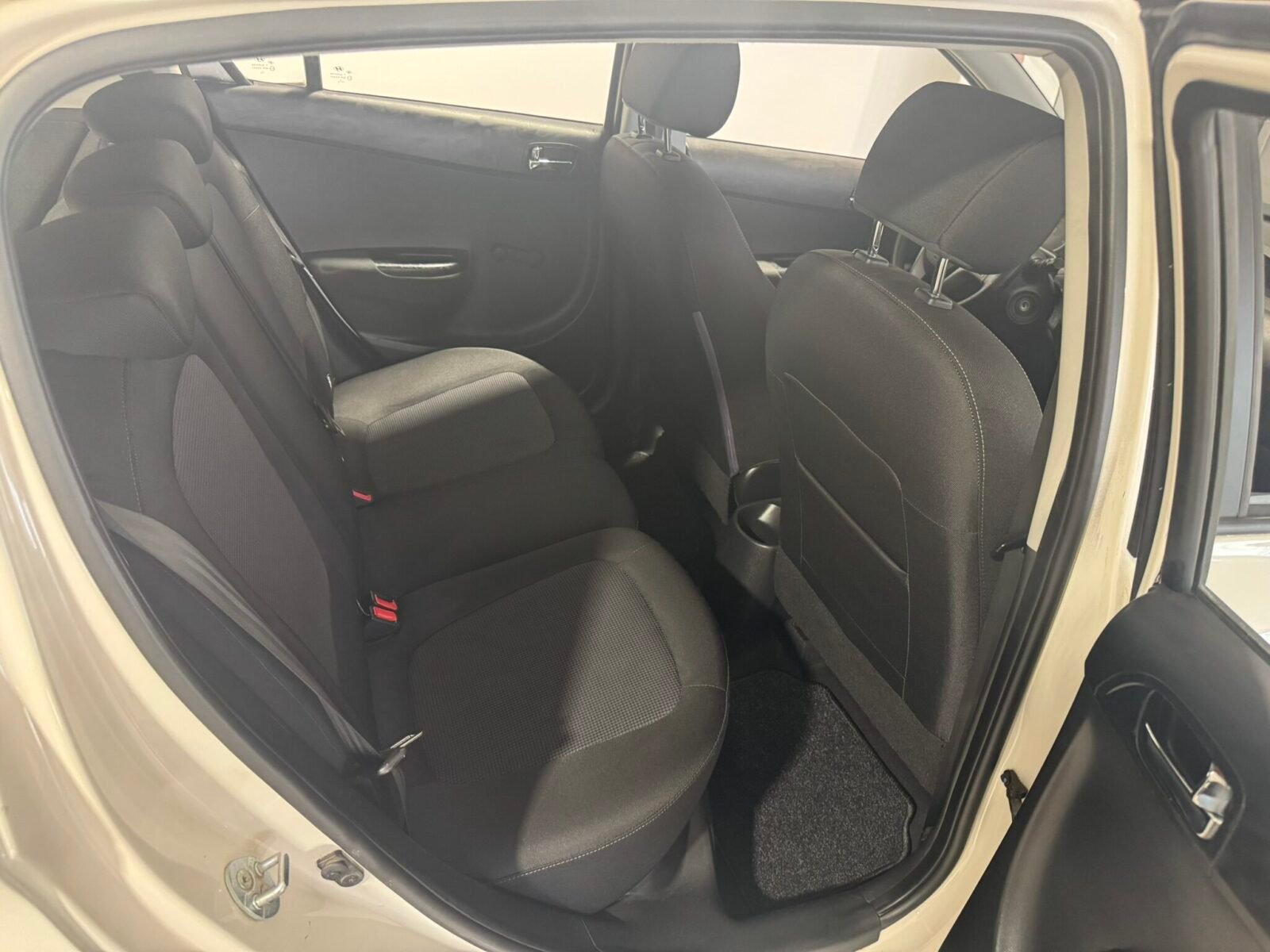 HYUNDAI 1400