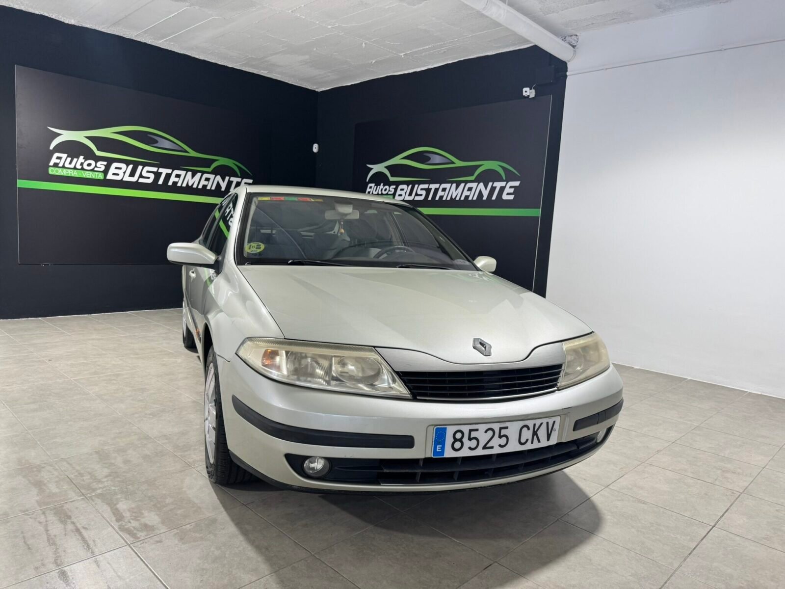 RENAULT  AUTHENTIQUE 1.6