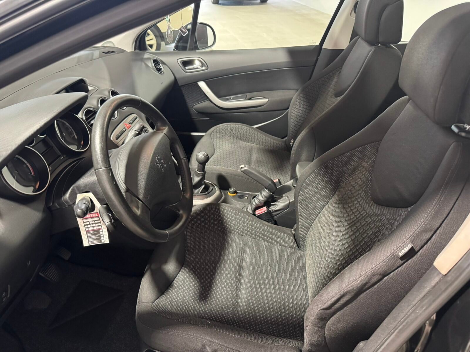 PEUGEOT 1.6 VTi 16v