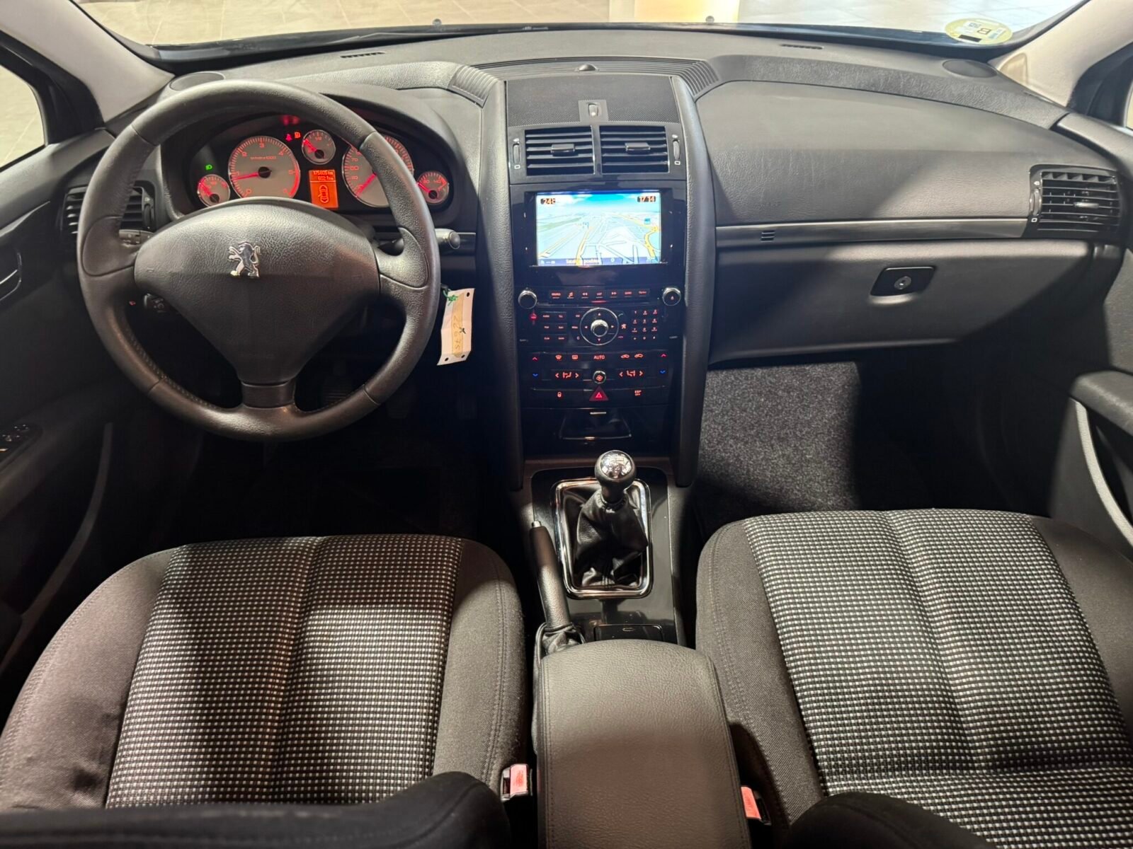 PEUGEOT 407 1.6