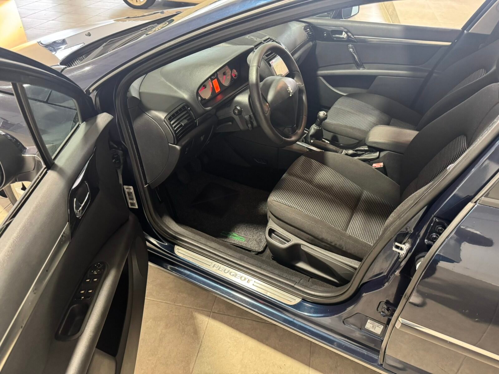 PEUGEOT 407 1.6