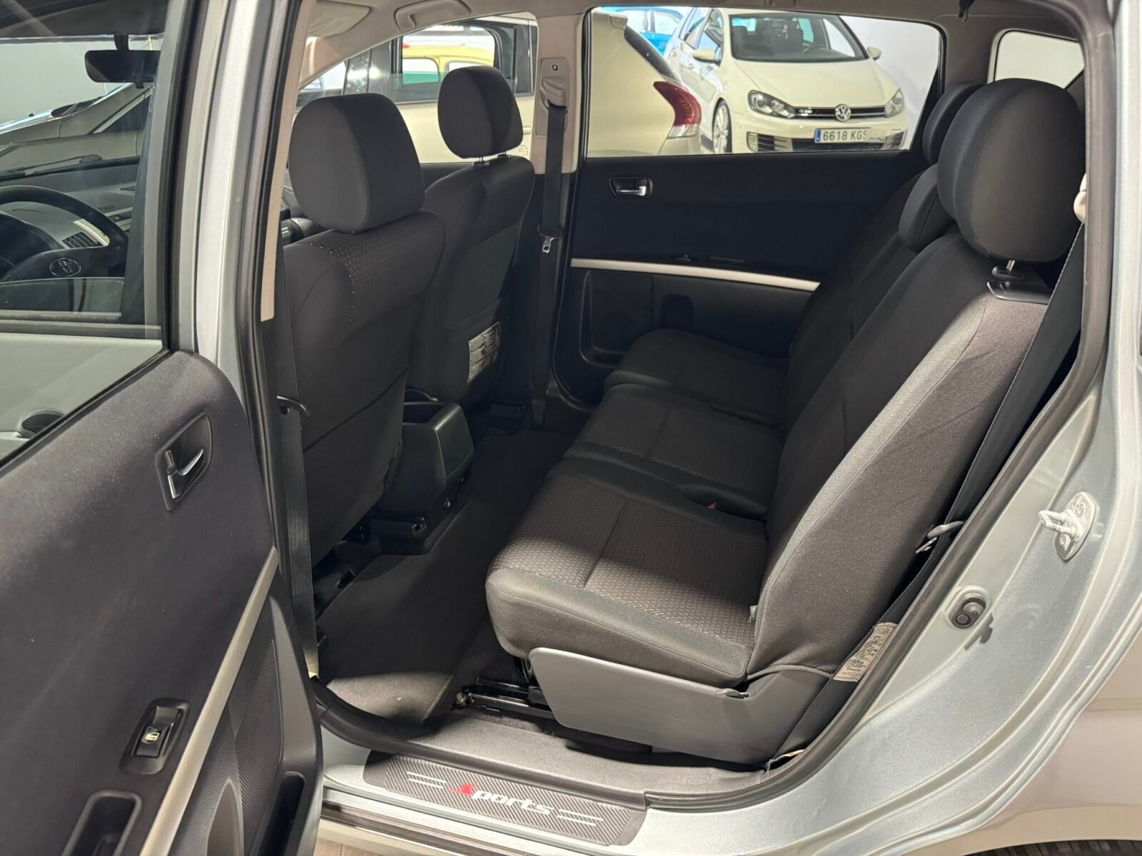 TOYOTA Corolla Verso luna